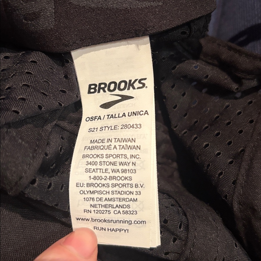 Brooks Propel Performance Stretch Running Hat Bla… - image 2